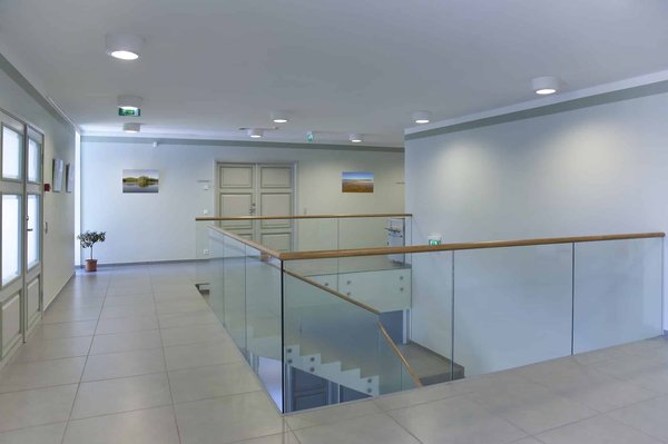 Balustrade en verre : pourquoi faire ce choix ?