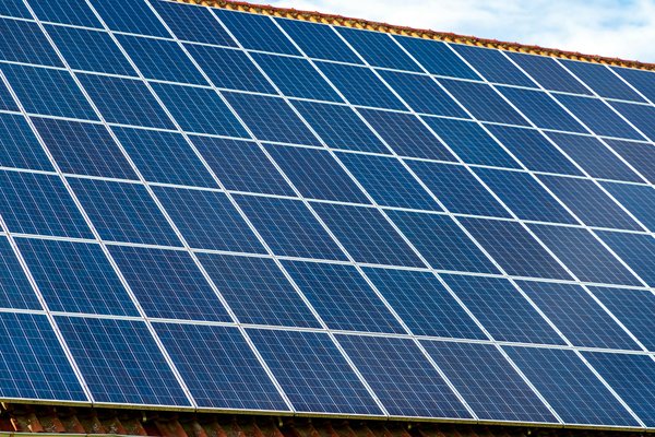 Installation panneaux photovoltaïques : gagnez en efficacité énergétique